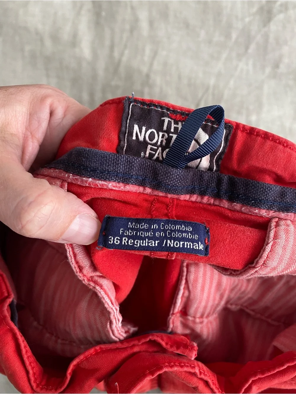 Mens North Face Vintage Shorts Size 36 Red Faded Flat Front 98 Cotton